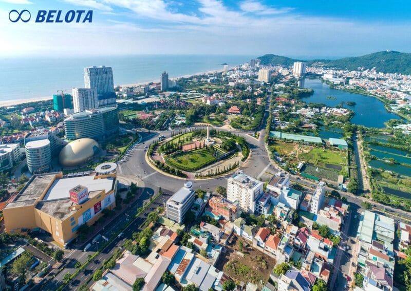Bà Rịa - Vũng Tàu là một trong những trung tâm du lịch và công nghiệp trọng điểm của khu vực phía Nam
