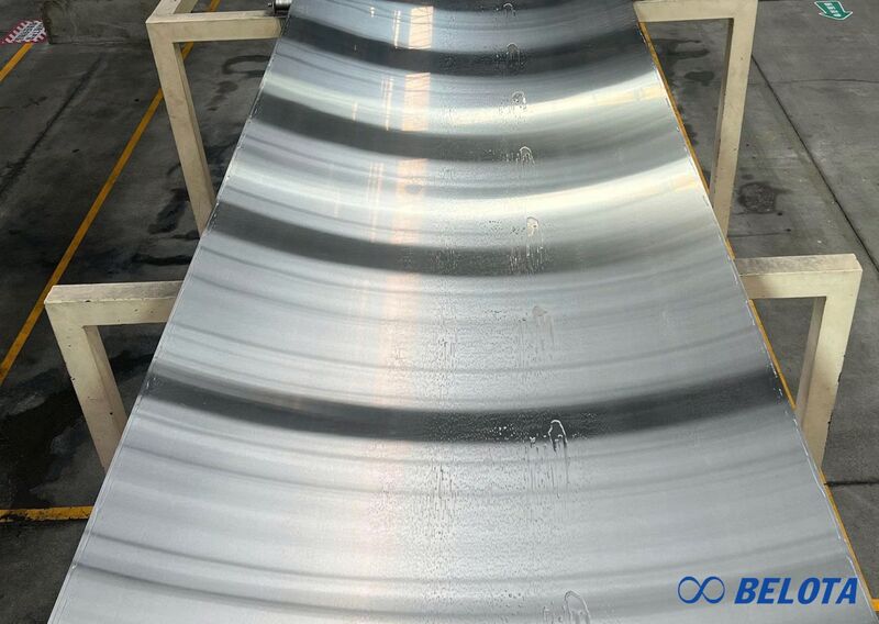 Băng chuyền IQF tấm phẳng được làm từ các hợp kim chuyên dụng cho ngành thực phẩm
