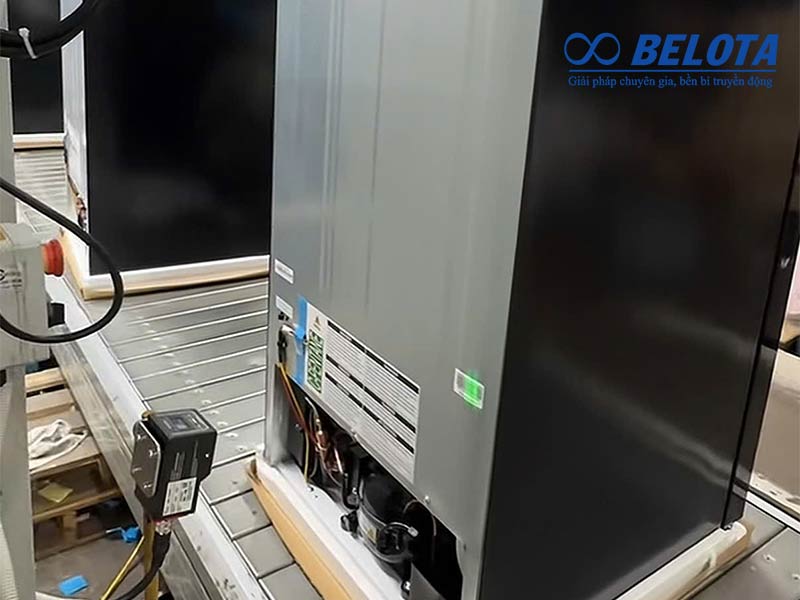 Băng tải được điều chỉnh tốc độ phù hợp đối với các sản phẩm xếp sát nhau