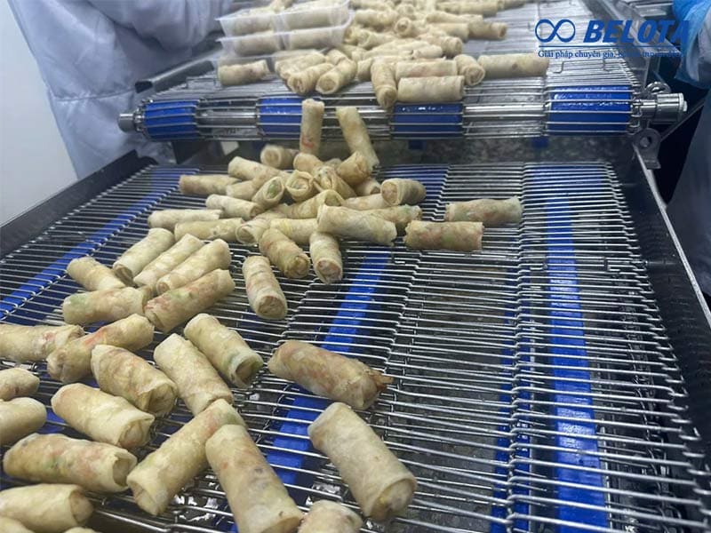 Băng tải lưới inox trong ngành sản xuất thực phẩm