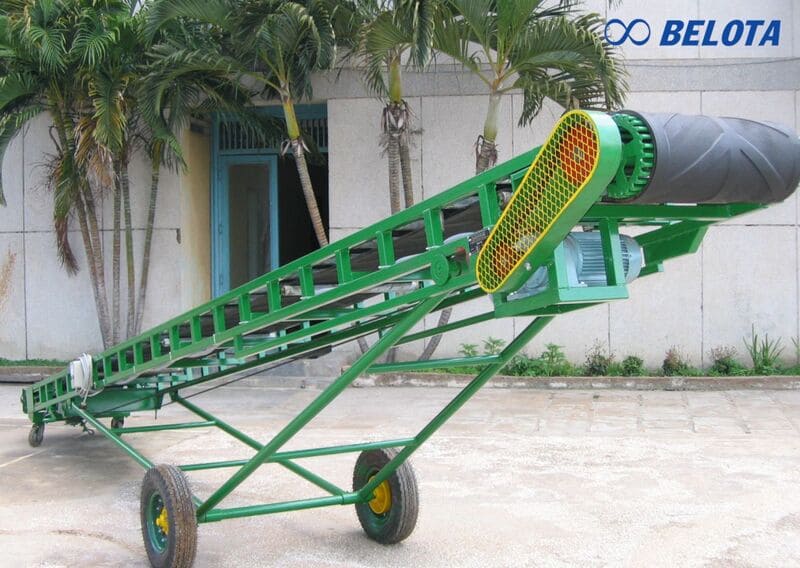 Băng tải nâng hạ