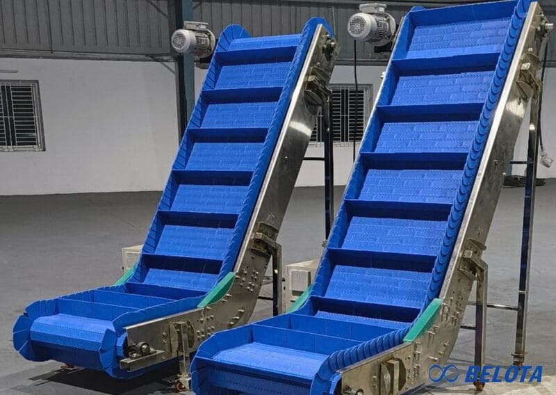 Băng tải nhựa chữ Z kết hợp cánh gờ