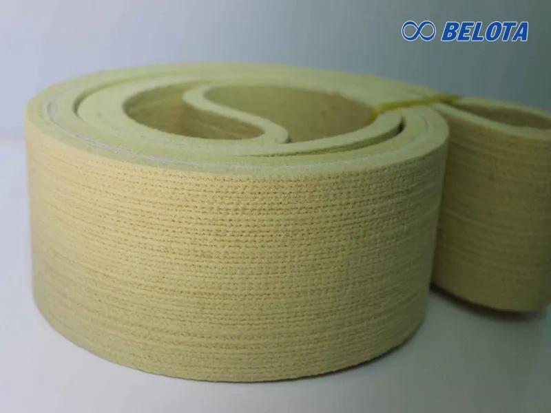 Băng tải nỉ được thiết kế chuyên biệt với nhiều lớp vật liệu nhằm đảm bảo độ bền