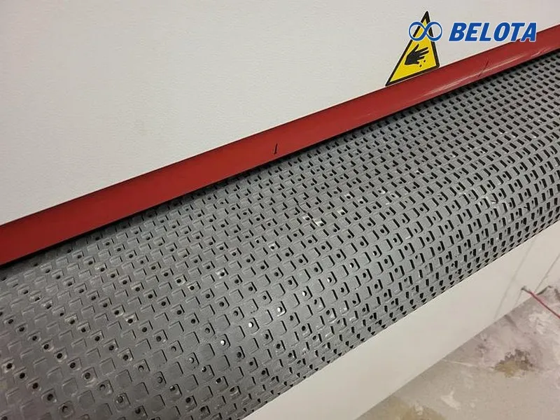 Băng tải ô vuông