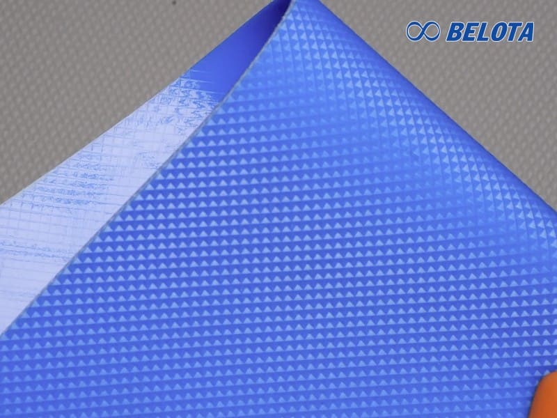 Băng tải PU nhám caro