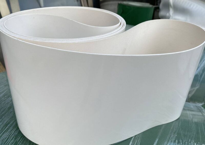 Băng tải PVC trắng