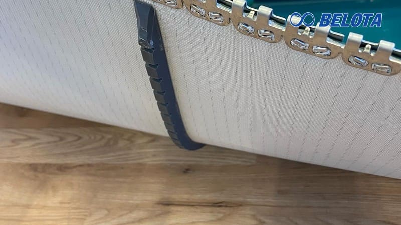 Băng tải PVC xanh dán gân