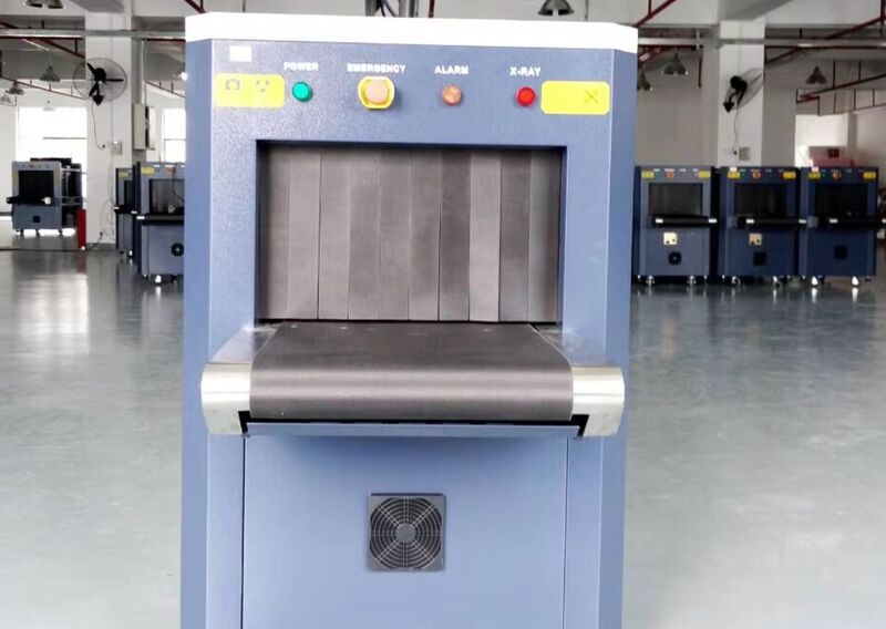 Băng tải soi chiếu an ninh và chụp X-quang có nhiệm vụ đưa hành lý di chuyển liên tục 