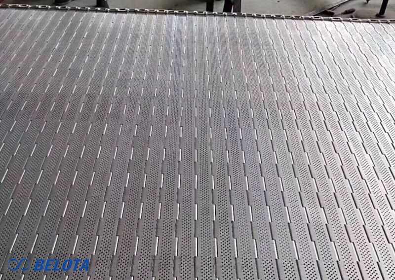 Băng tải xích tấm