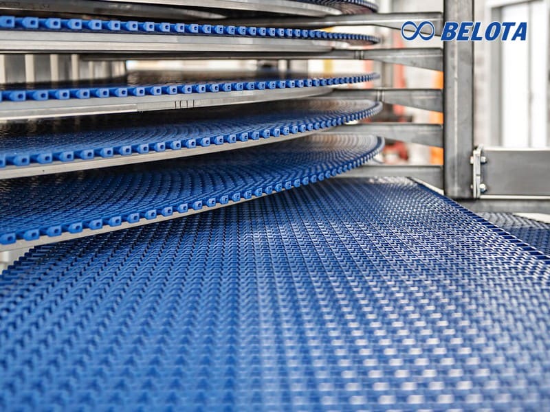 Băng tải xoắn ốc Spiral hoạt động dựa trên chuyển động quay đều của hệ thống truyền động