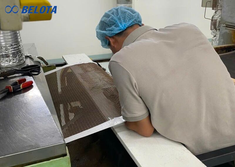 Belota có thế mạnh thực hiện mối nối thủ công cho băng tải Teflon 