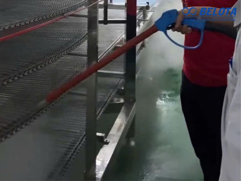 Cách vệ sinh băng tải cần được thực hiện theo đúng lịch trình đề ra