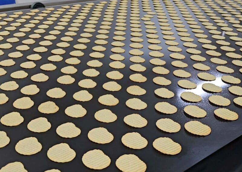 Cắt và tạo hình snack