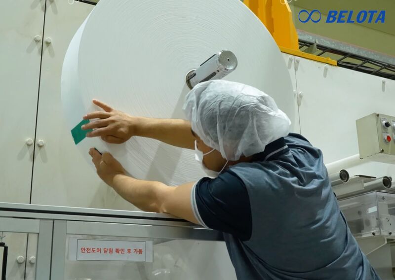 Chuẩn bị và tháo cuộn nguyên liệu