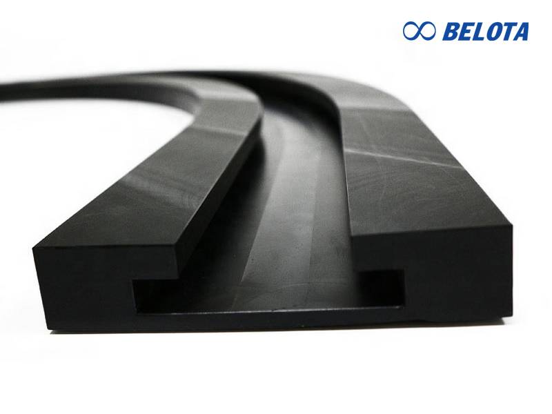 Cua Cong Dẫn Hướng Xích Nhựa