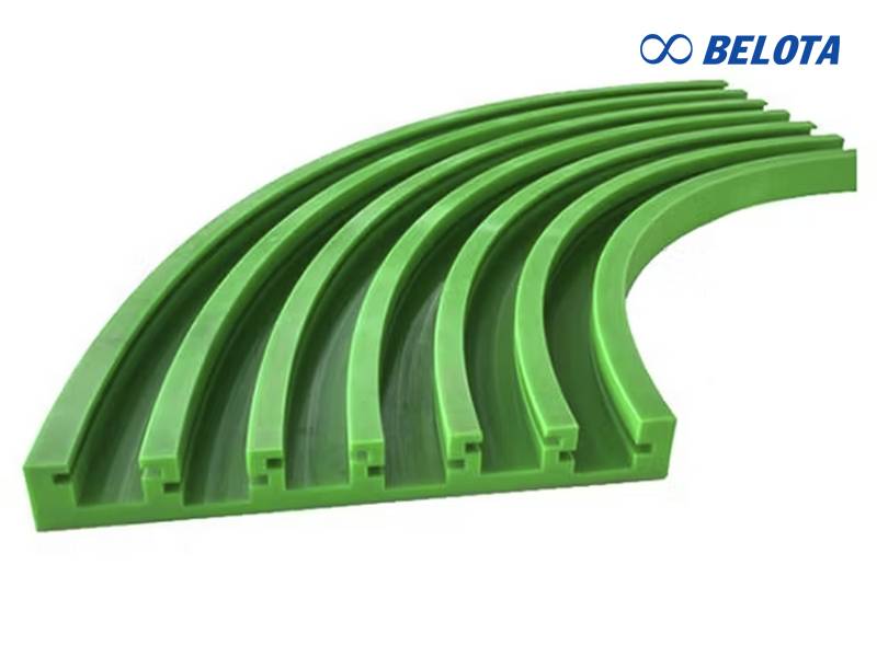 Cua Cong Dẫn Hướng Xích Nhựa