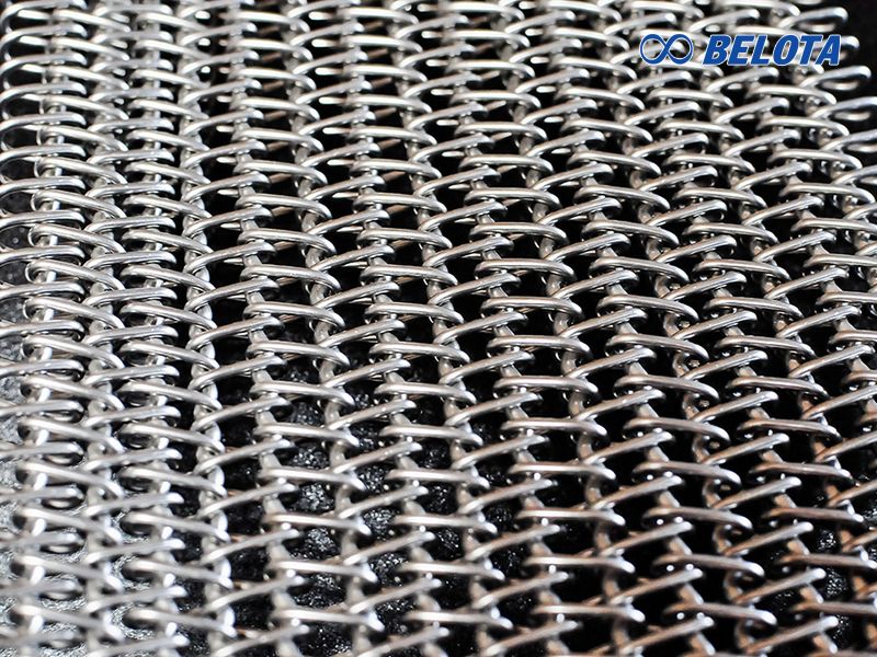 Đặc Điểm Nổi Bật Băng Tải Lưới Inox Sợi Xoắn