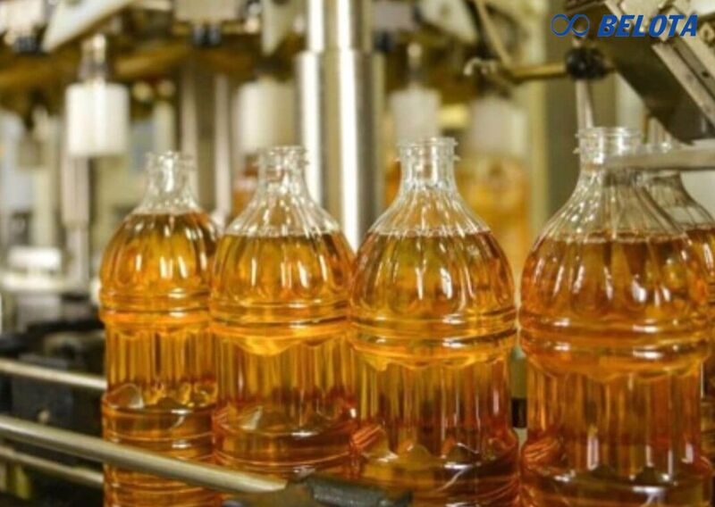 Dầu tinh luyện được chiết rót tự động vào chai với nhiều dung tích khác nhau như 0.5L, 1L, 1.5L