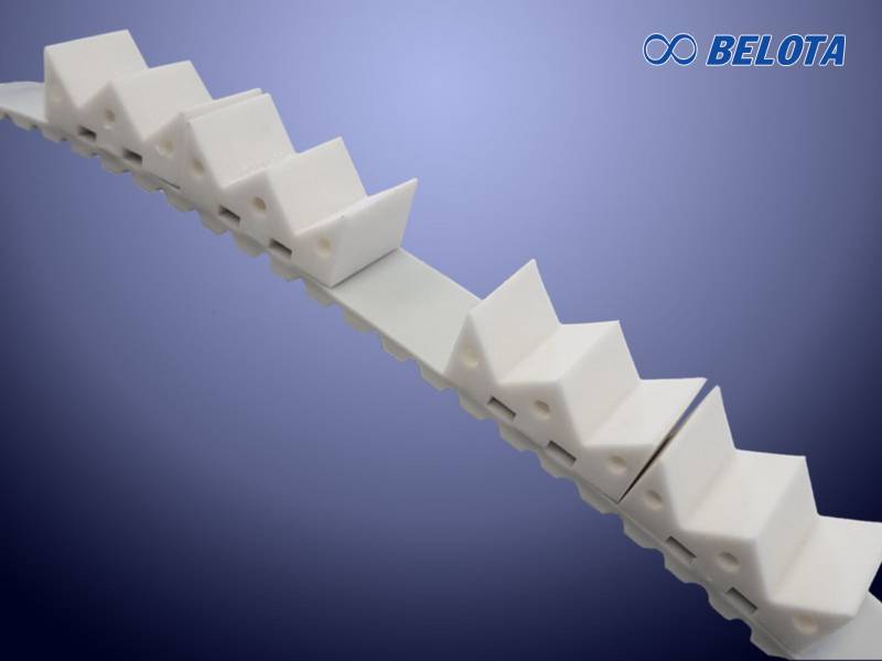 ​​​​​​​Dây curoa PU gắn gờ