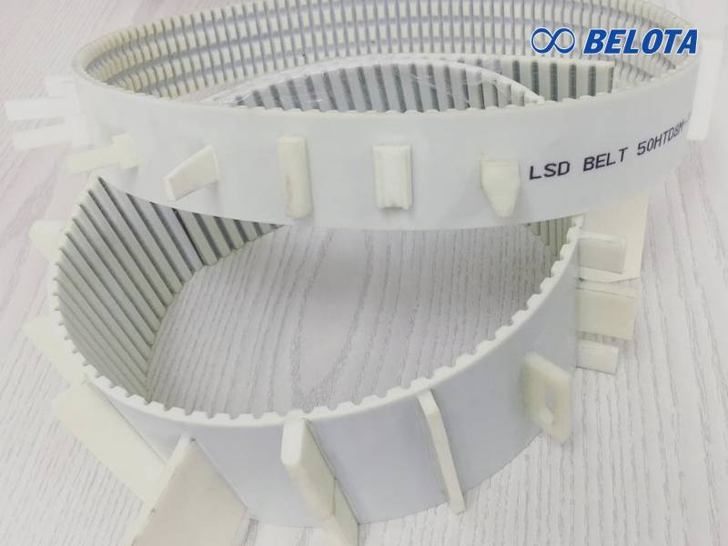 ​​​​​​​Dây curoa PU gắn gờ