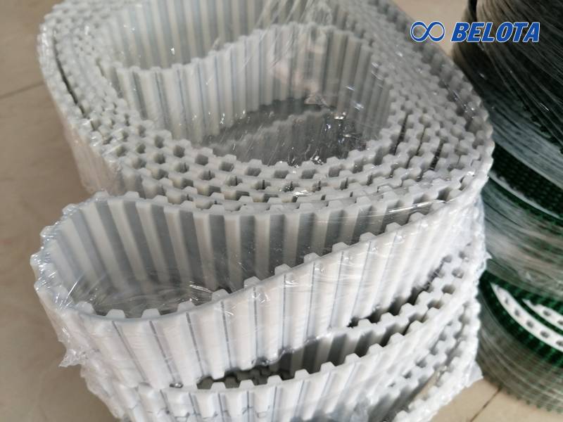 Dây curoa răng PU lõi thép là loại dây đai răng đồng bộ, được sản xuất từ nhựa Polyurethane kết hợp với lõi thép chịu lực