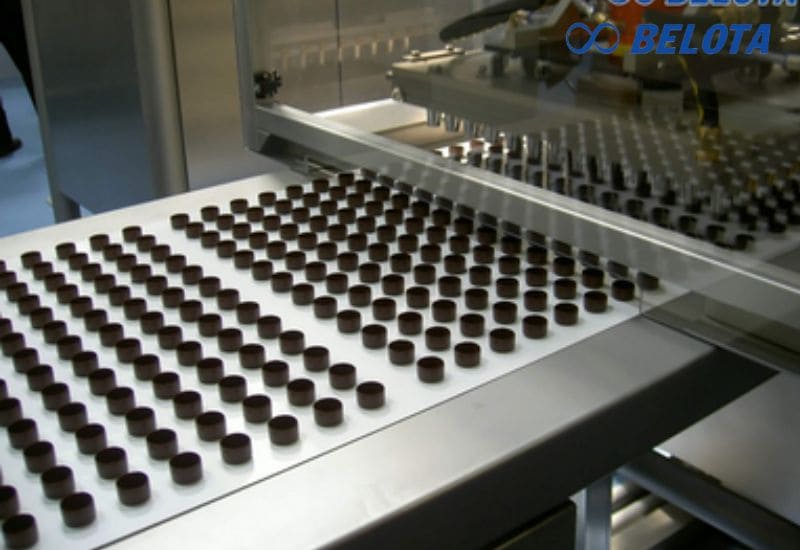 What makes duratemp heat-resistant PU conveyor belts special for the confectionery industry?