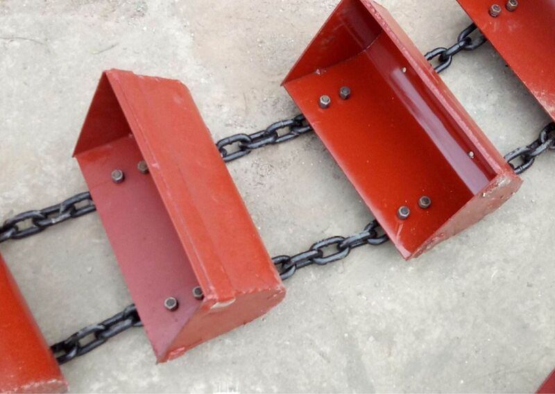 Gầu tải xích hoạt động theo cơ chế tuần hoàn liên tục
