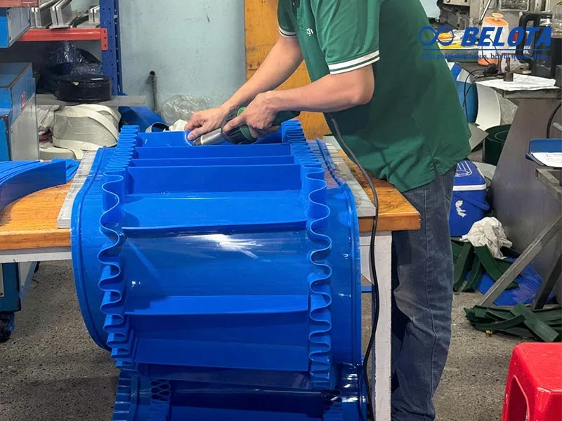 Gia công băng tải tại xưởng theo thông số kỹ thuật