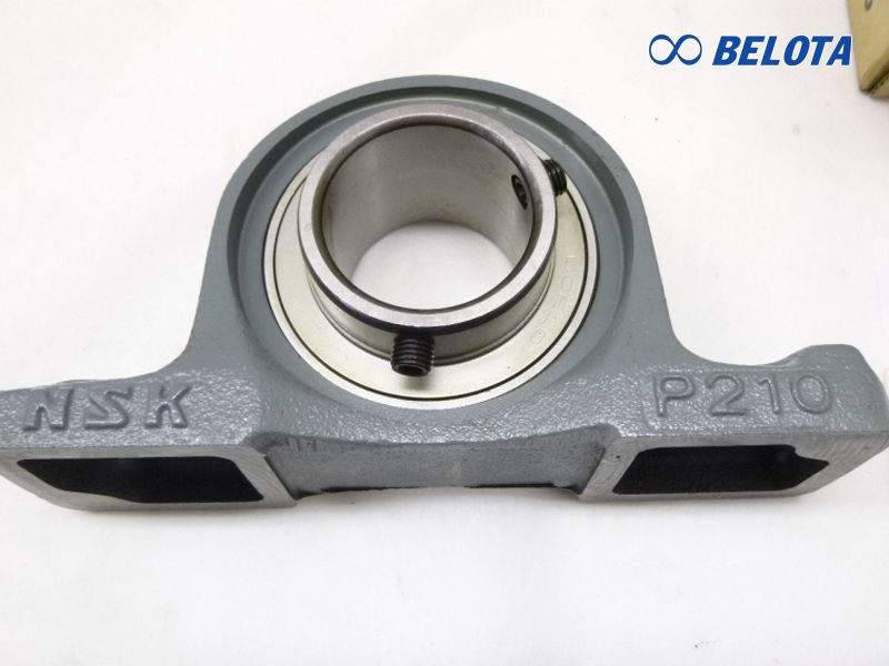 Gối đỡ NSK là dòng sản phẩm kết hợp giữa một vòng bi cầu rãnh sâu và vỏ gối đúc bằng gang hoặc thép ép.