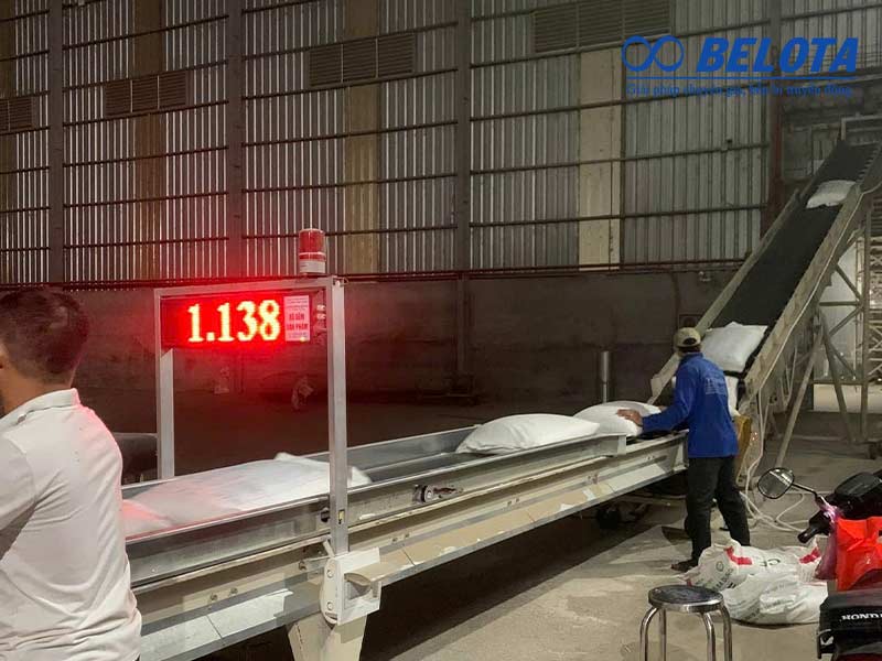 Hệ thống băng tải tích hợp bộ đếm tự động