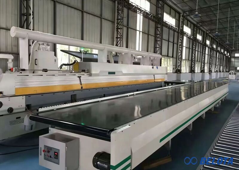 Khung băng tải làm từ thép chịu lực cao, tải trọng bàn rulo lên đến 30kg/m²