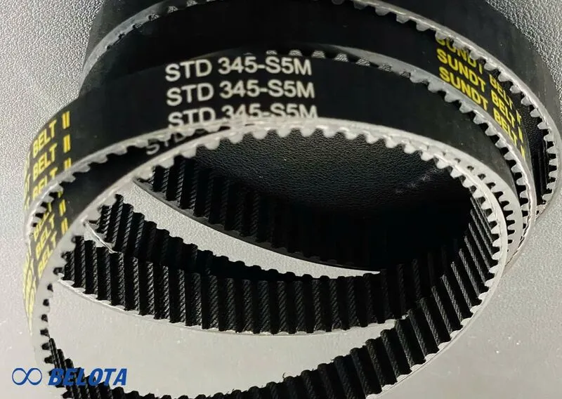 Kiểm tra mã in gần logo trên dây