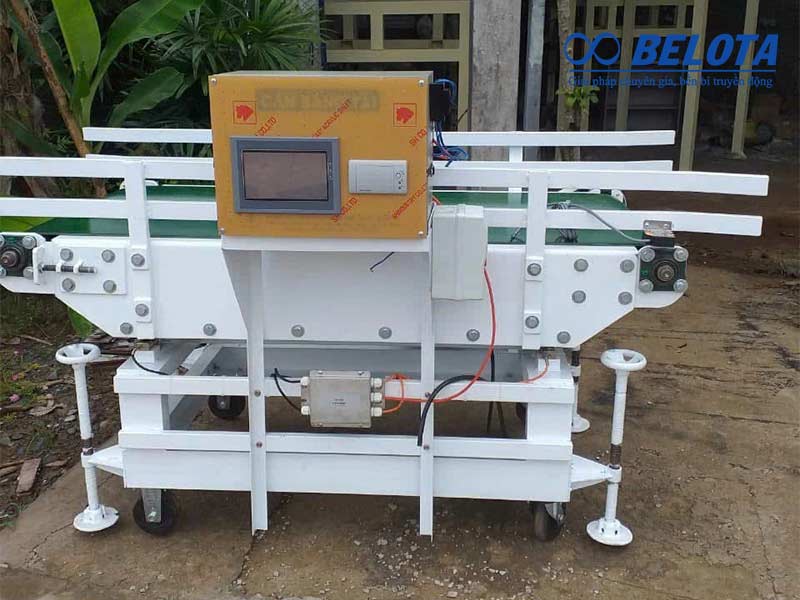 Một bộ máy băng tải đếm sản phẩm cỡ nhỏ hoàn chỉnh