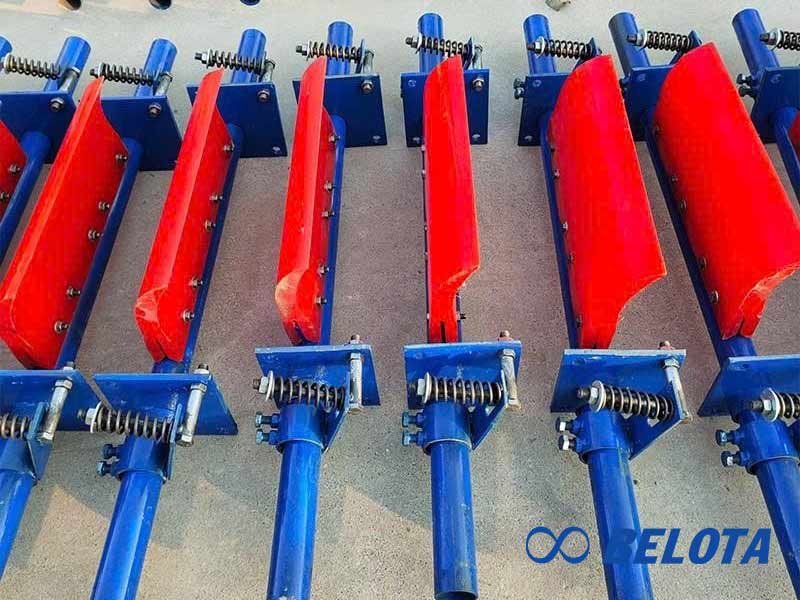 Những bộ gạt băng tải được chế tạo phù hợp với hệ thống băng tải nhà máy
