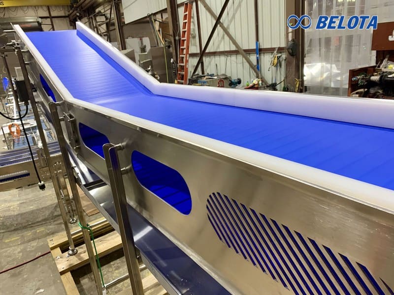 Những ưu điểm nổi bật của băng tải gân V dẫn hướng