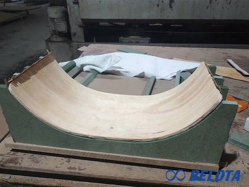 Silicon ứng dụng dán veneer trong ngành gỗ 