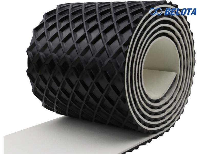Square-pattern PVC conveyor belts