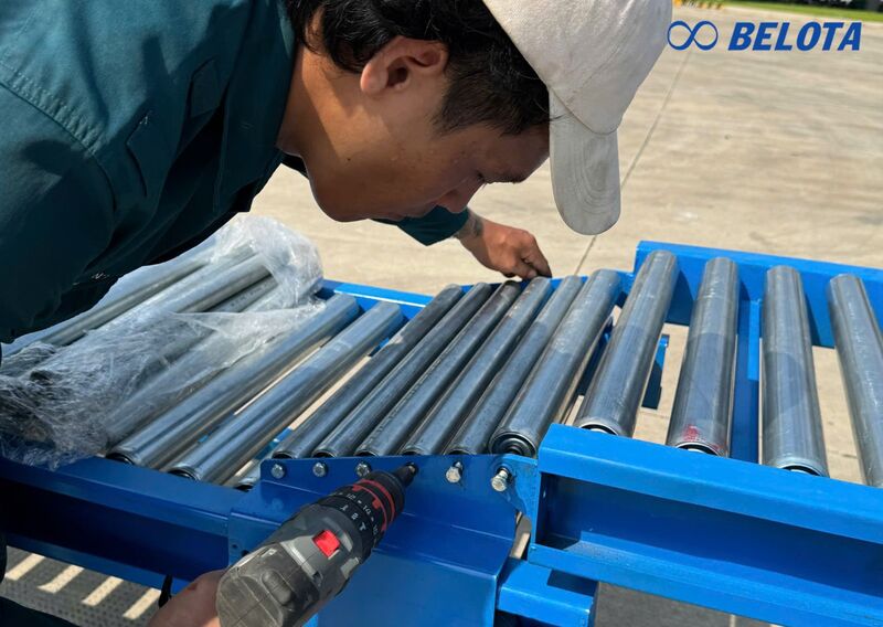 Tổng chi phí khi mua băng tải con lăn tại Belota