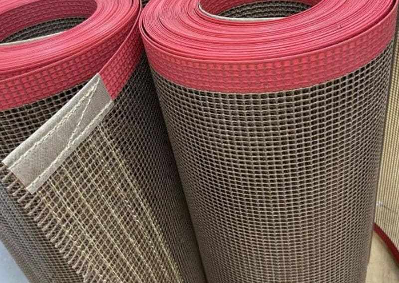 Ứng dụng thực tế của băng tải lưới chống dính
