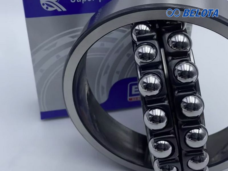 Vòng bi cầu tự lựa là loại ổ lăn được thiết kế với hai dãy bi cầu và một rãnh lăn hình cầu chung ở vòng ngoài