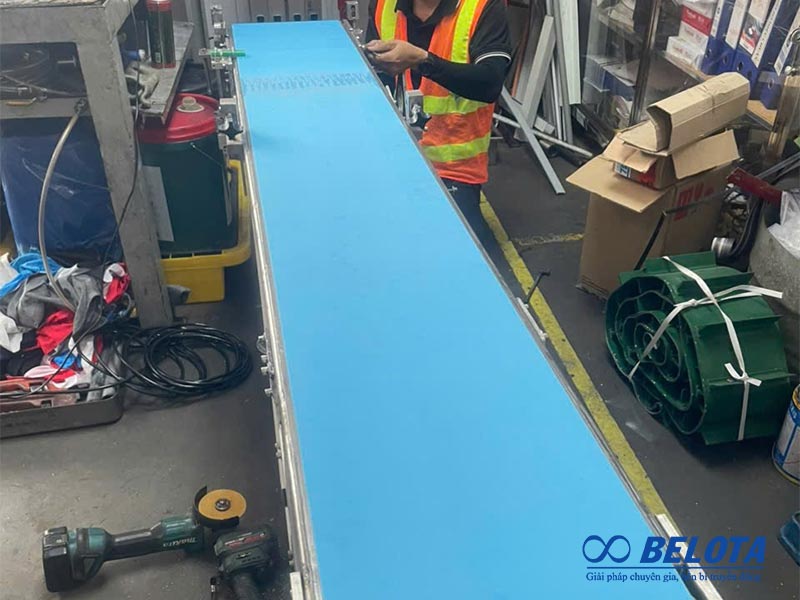 Xử lý băng tải bị lệch kịp thời giúp bảo vệ thiết bị
